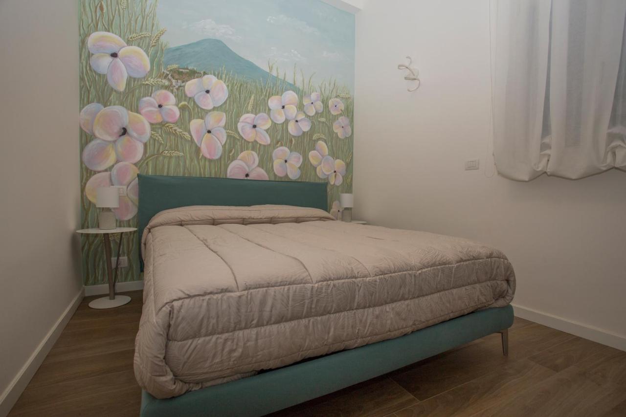 La Casa Di Nausicaa - Aurora Apartment Reggio di Calabria Bagian luar foto