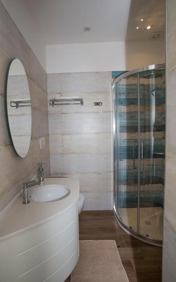La Casa Di Nausicaa - Aurora Apartment Reggio di Calabria Bagian luar foto