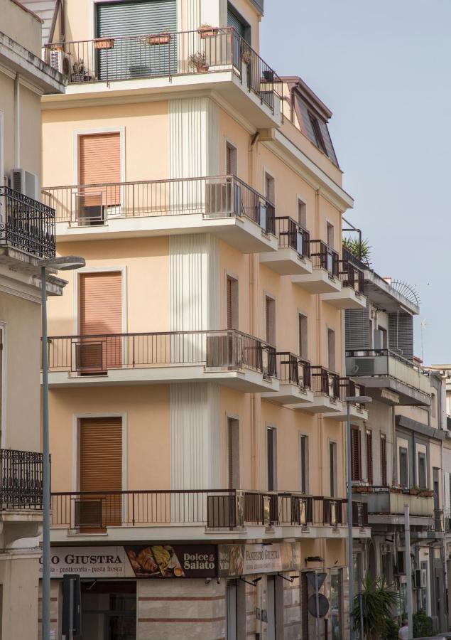 La Casa Di Nausicaa - Aurora Apartment Reggio di Calabria Bagian luar foto