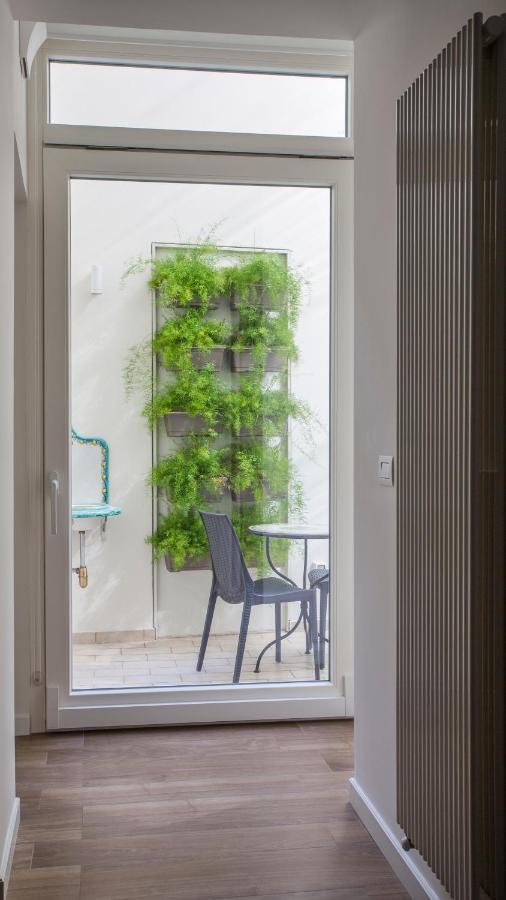 La Casa Di Nausicaa - Aurora Apartment Reggio di Calabria Bagian luar foto