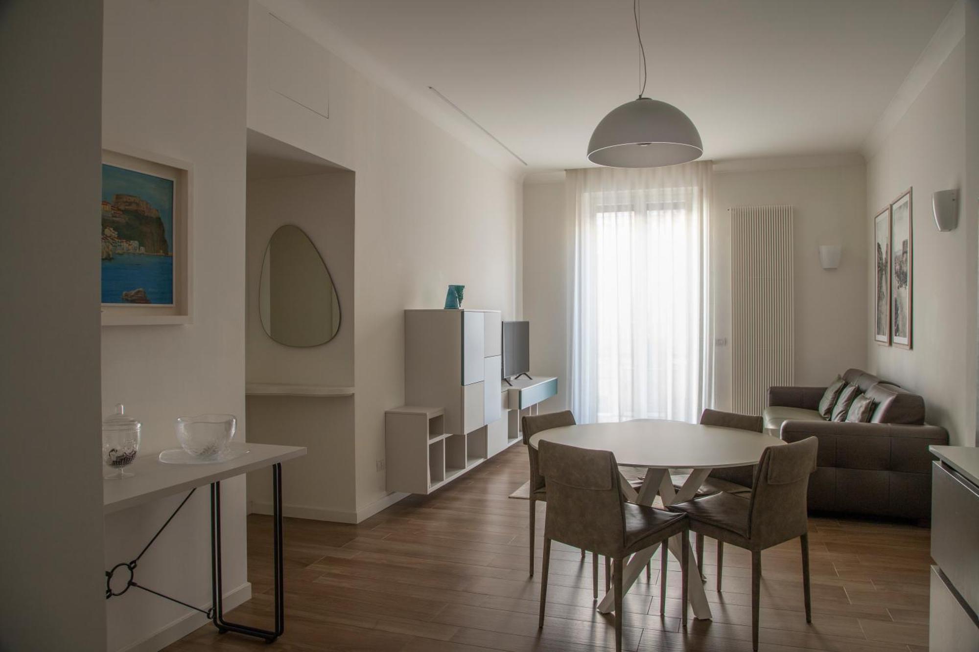 La Casa Di Nausicaa - Aurora Apartment Reggio di Calabria Bagian luar foto