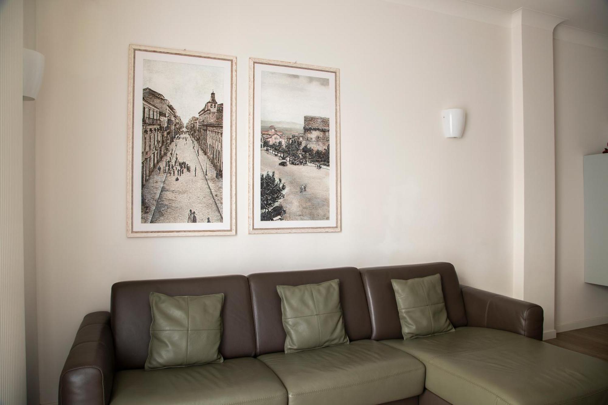 La Casa Di Nausicaa - Aurora Apartment Reggio di Calabria Bagian luar foto