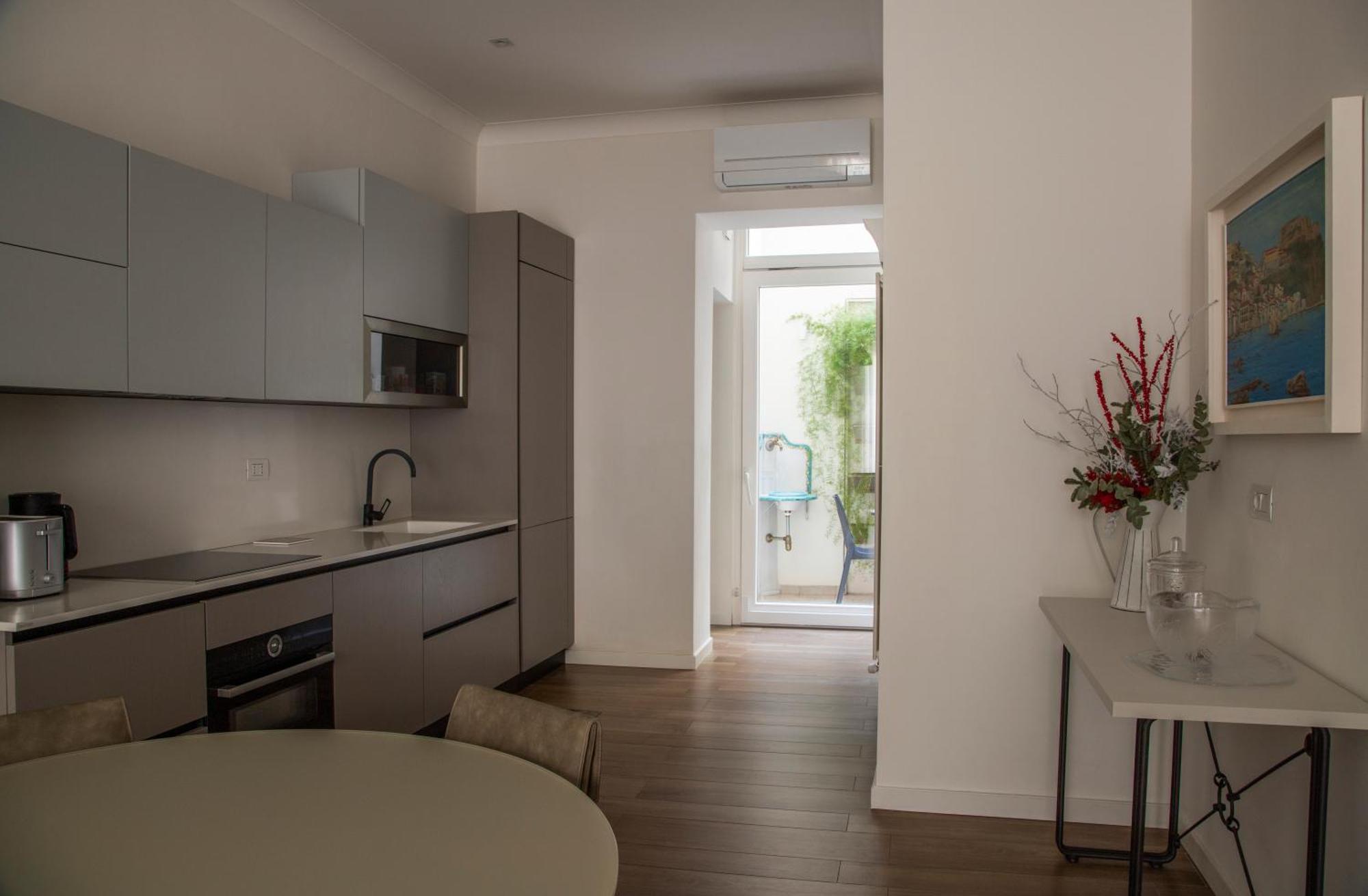 La Casa Di Nausicaa - Aurora Apartment Reggio di Calabria Bagian luar foto