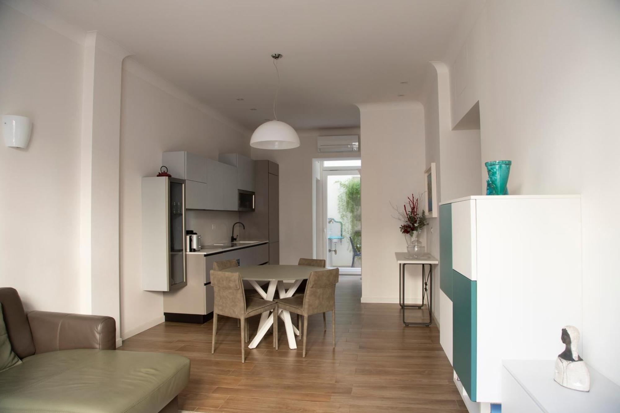 La Casa Di Nausicaa - Aurora Apartment Reggio di Calabria Bagian luar foto